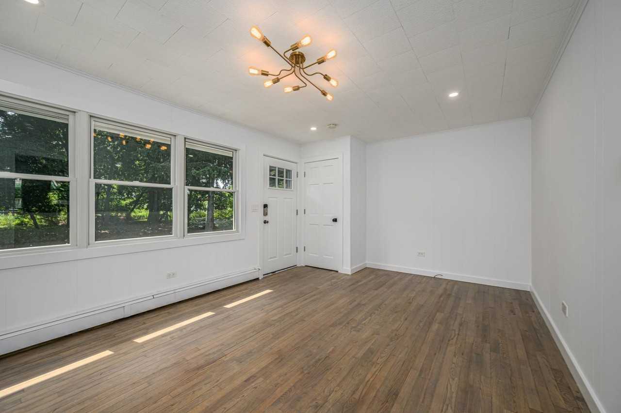152 Church Ln - Photo 5 of 12