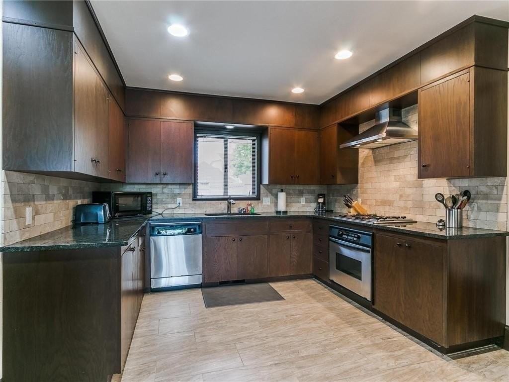 6303 Christon Ct - Photo 5 of 17