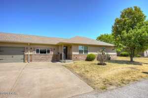 featured image of 1903 Chris Ln