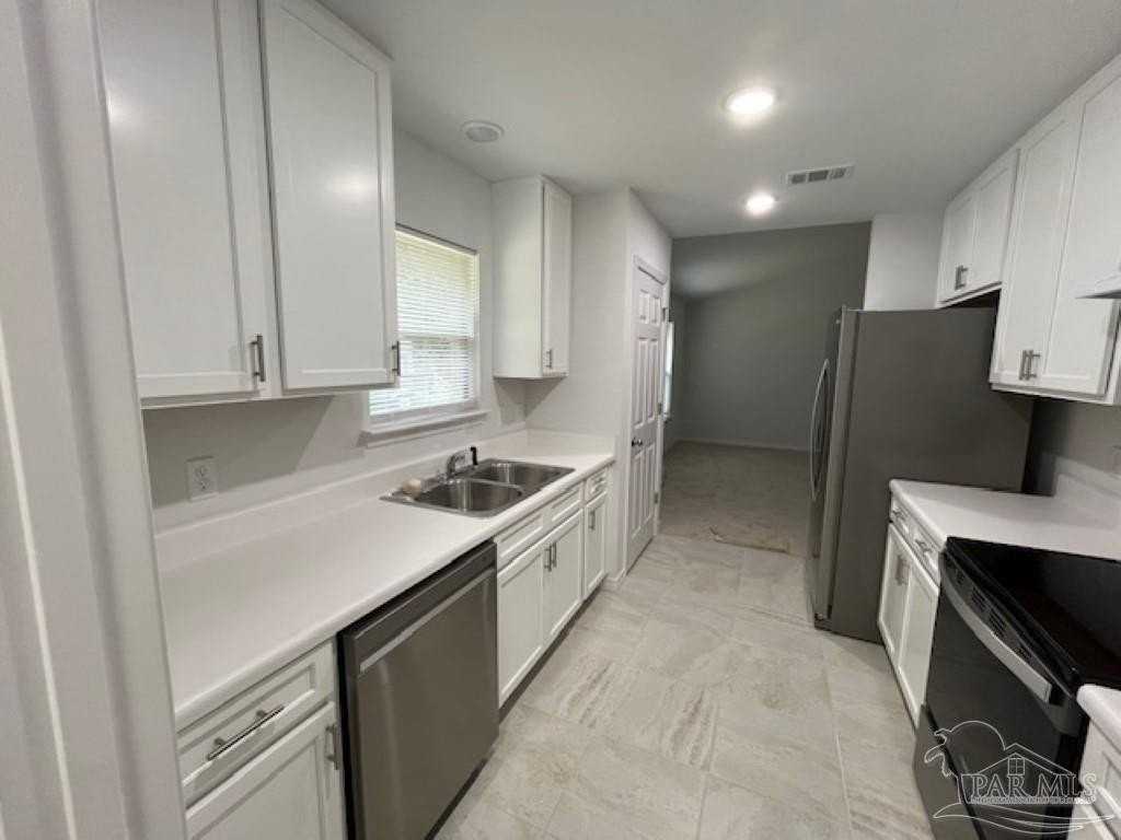 9606 Pickwood Dr - Photo 4 of 17