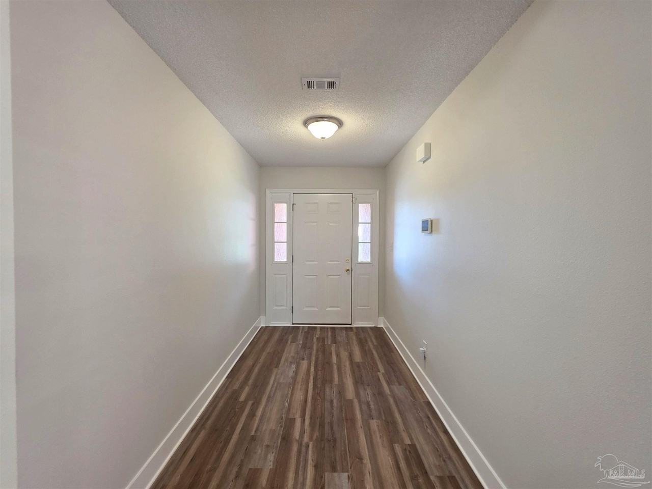 5008 Orlando Ct - Photo 2 of 32