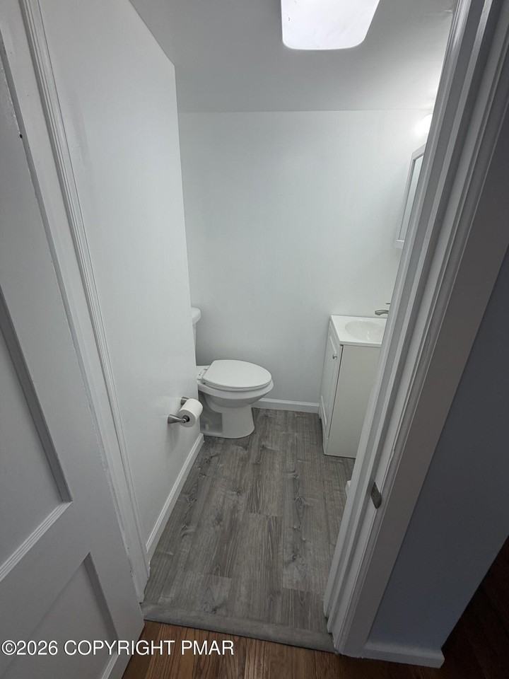 101 N Jardin St - Photo 7 of 14