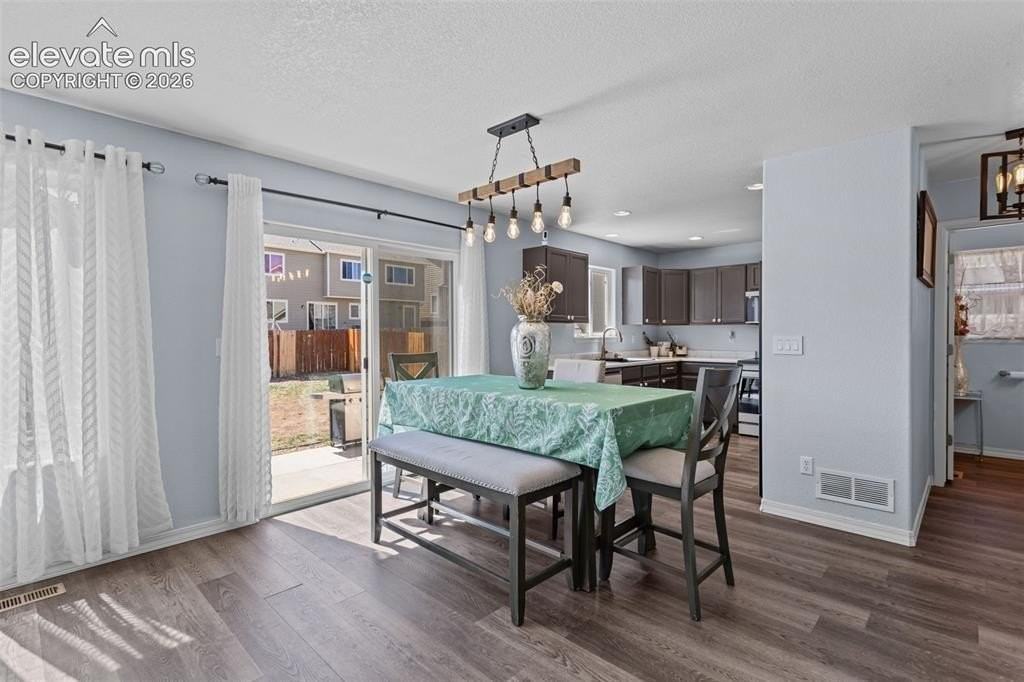 9466 Shinnecock Ct - Photo 6 of 22