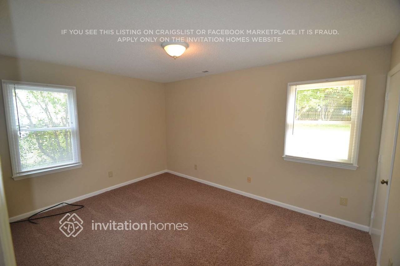 3518 Oxford Hill Ct - Photo 5 of 10