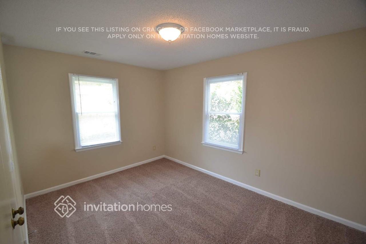 3518 Oxford Hill Ct - Photo 6 of 10