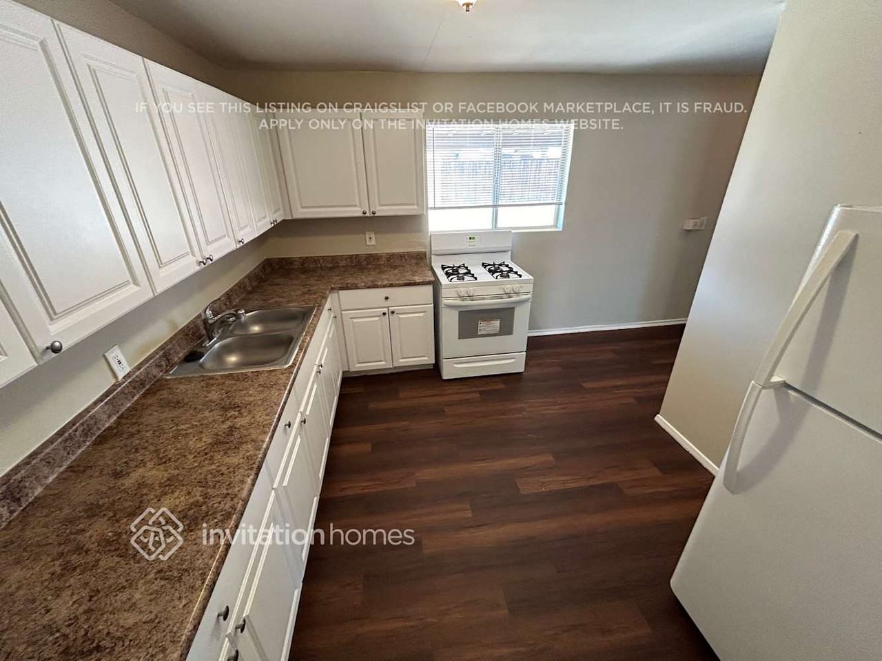 2928 W San Juan Ave - Photo 4 of 9