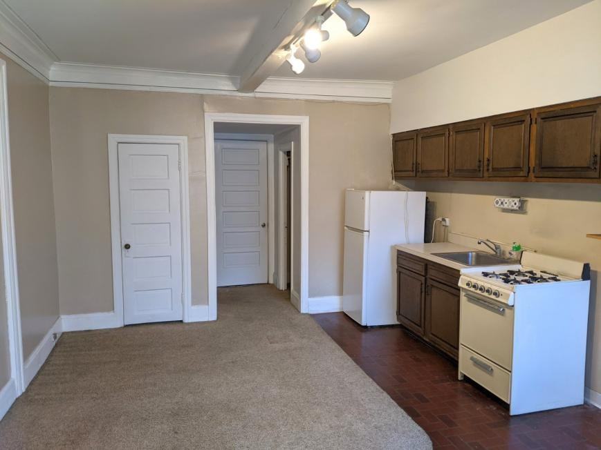 1453 Ridge Ave - Photo 2 of 8