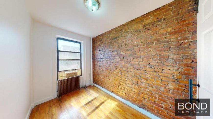 81 2nd Ave - Photo 7 of 10