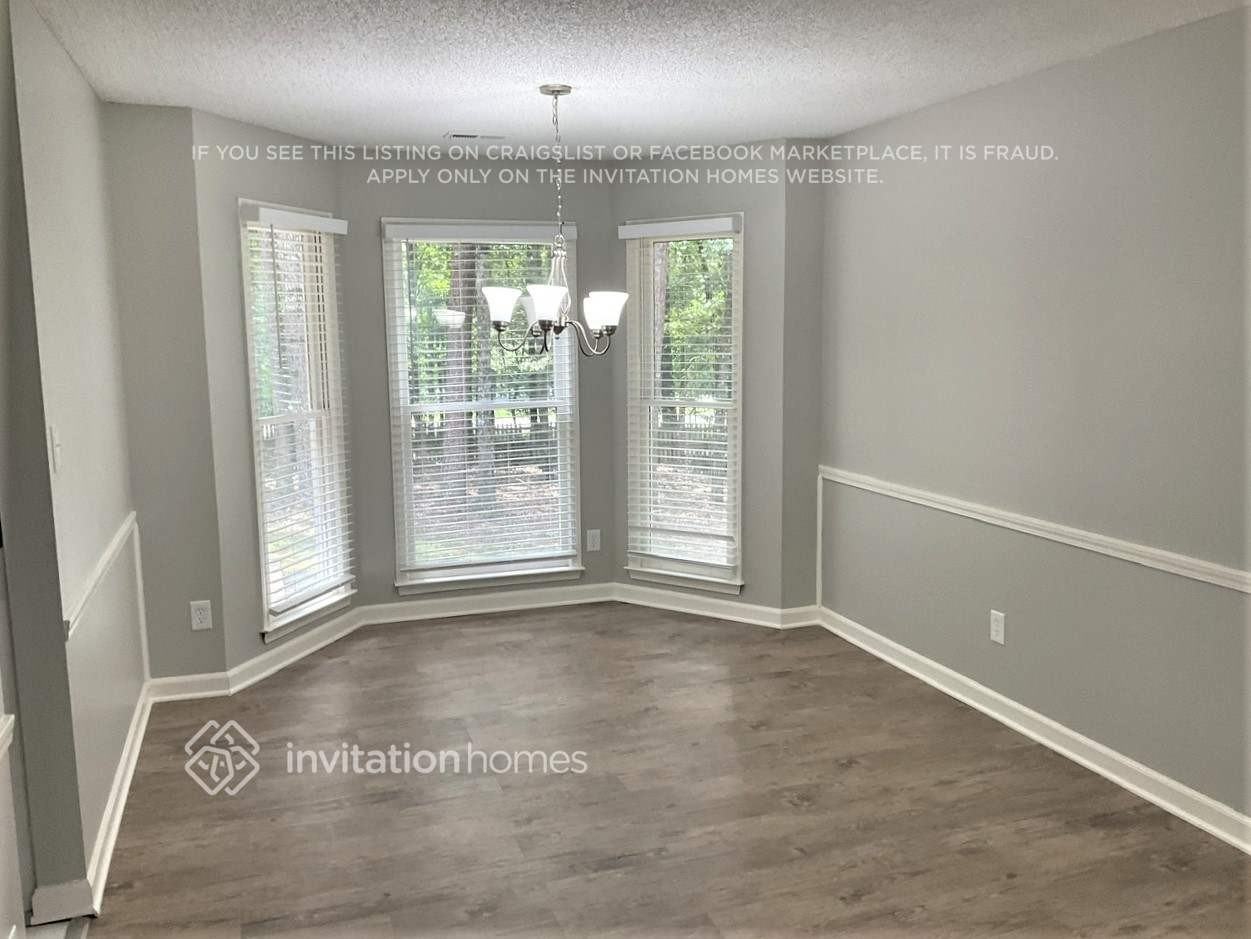 330 Brooke Wood Dr - Photo 4 of 13