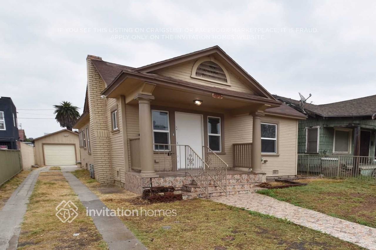 1873 W 38th Pl - Photo 2 of 10