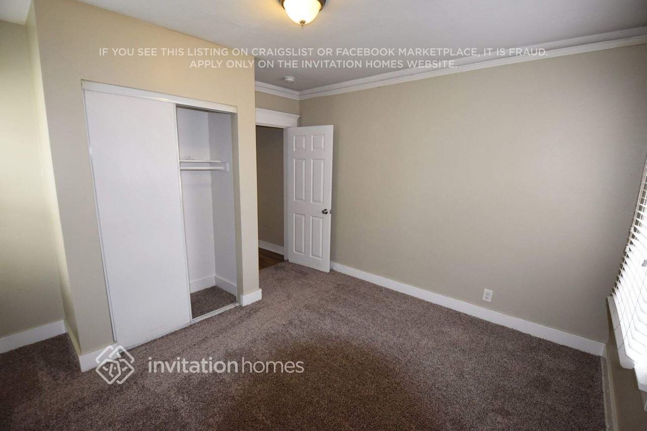 1873 W 38th Pl - Photo 7 of 10