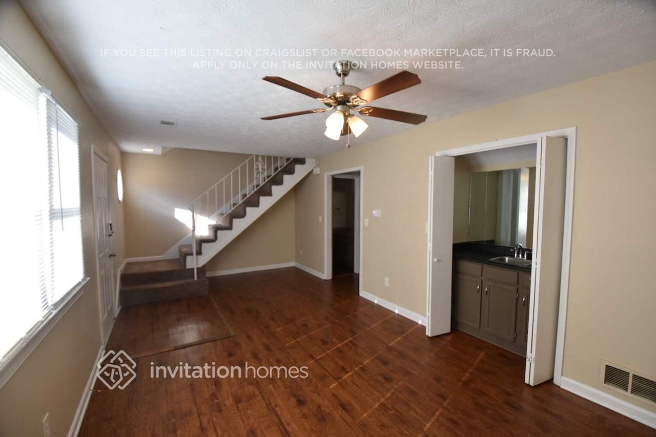 2795A Coventry Grn Se - Photo 2 of 9