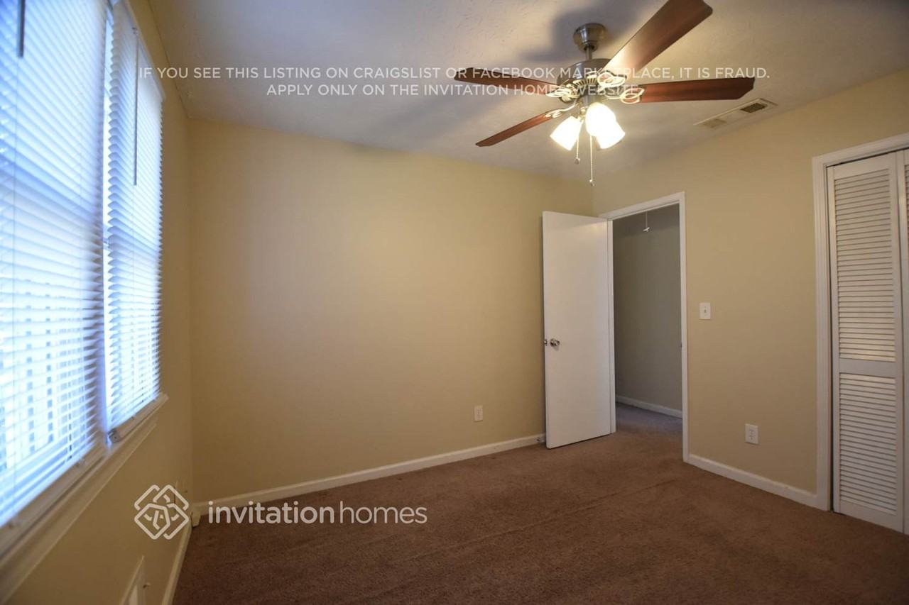 2795A Coventry Grn Se - Photo 3 of 9