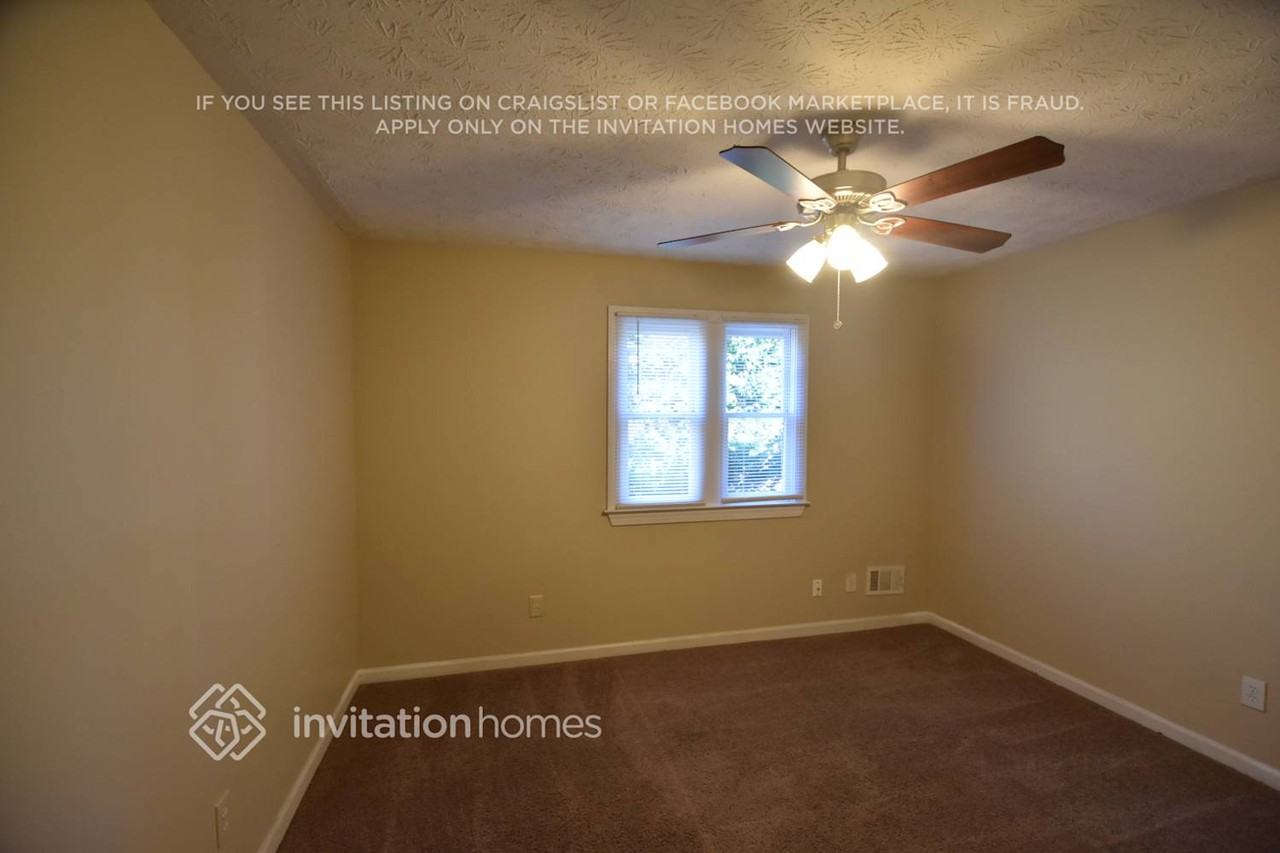 2795A Coventry Grn Se - Photo 6 of 9