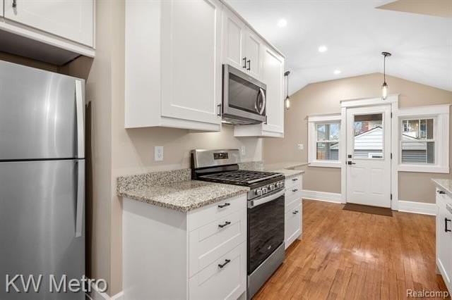 434 N Center St - Photo 6 of 32