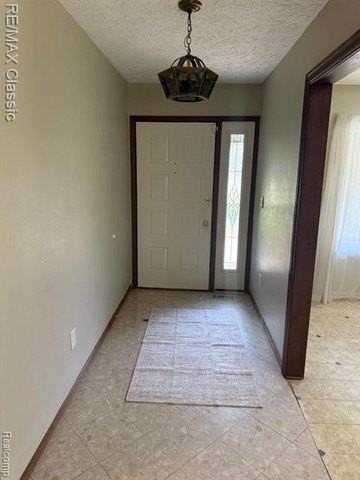 5050 Winewood Ln - Photo 7 of 24