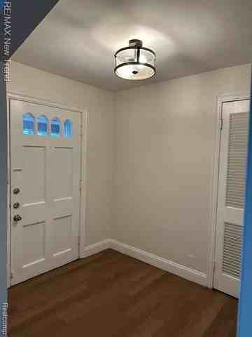 4510 W Maple Rd - Photo 3 of 13