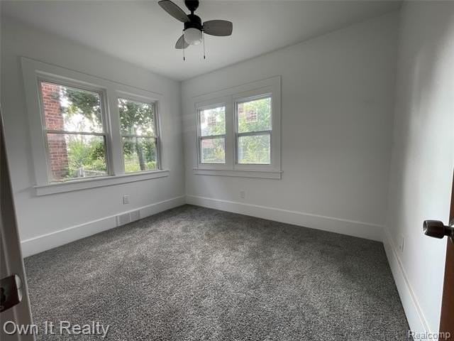 2490 Glendale St - Photo 6 of 13