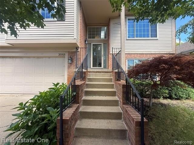 3068 Bridlewood Dr - Photo 2 of 26