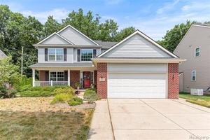 featured image of 32724 Laurelwood Ct
