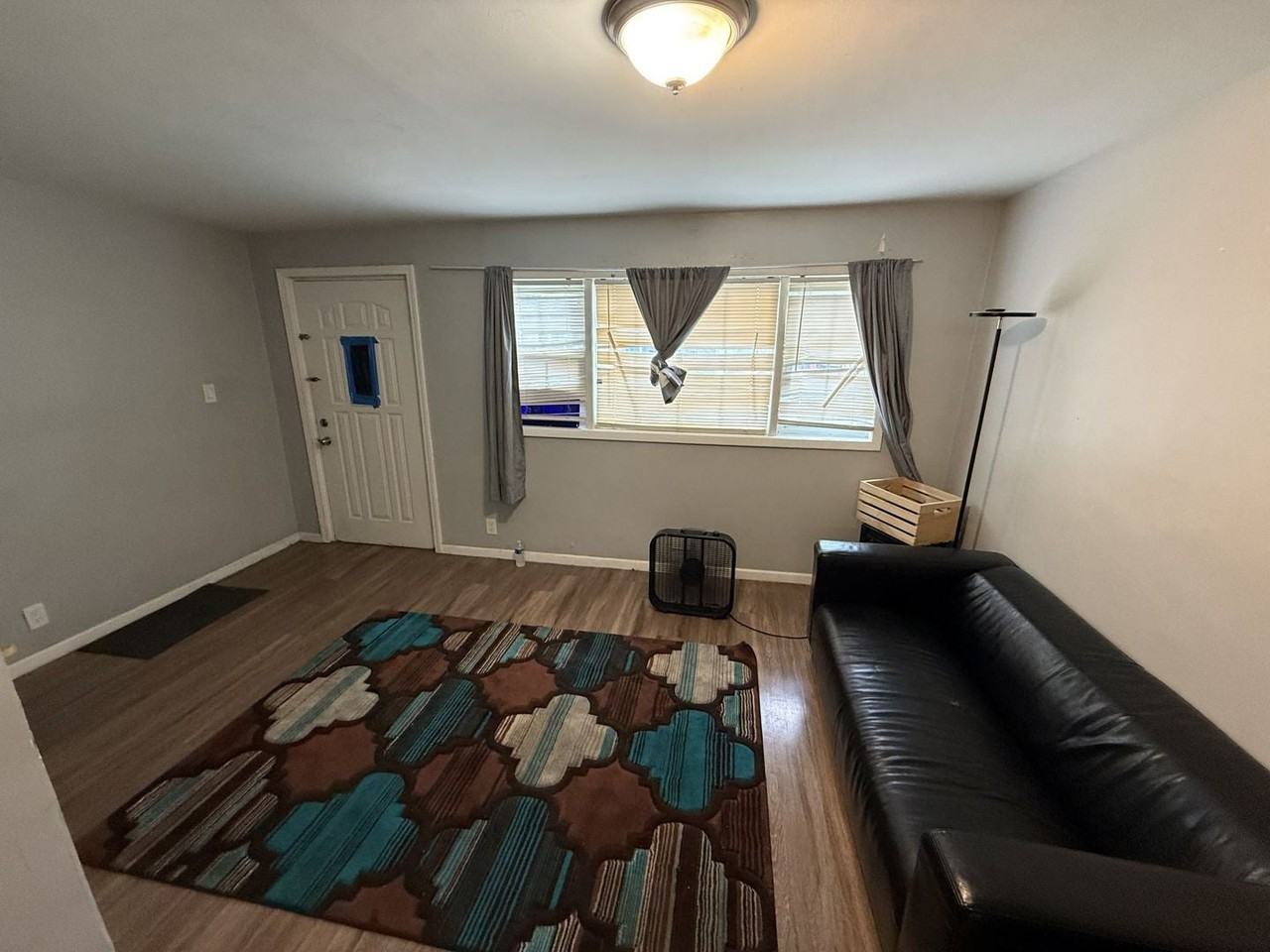 4812 S Elizabeth St - Photo 2 of 14