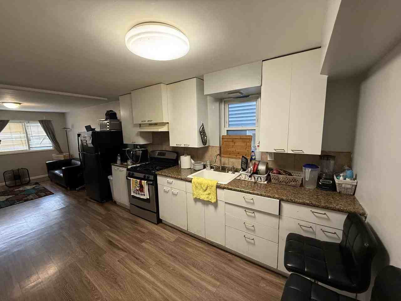 4812 S Elizabeth St - Photo 7 of 14