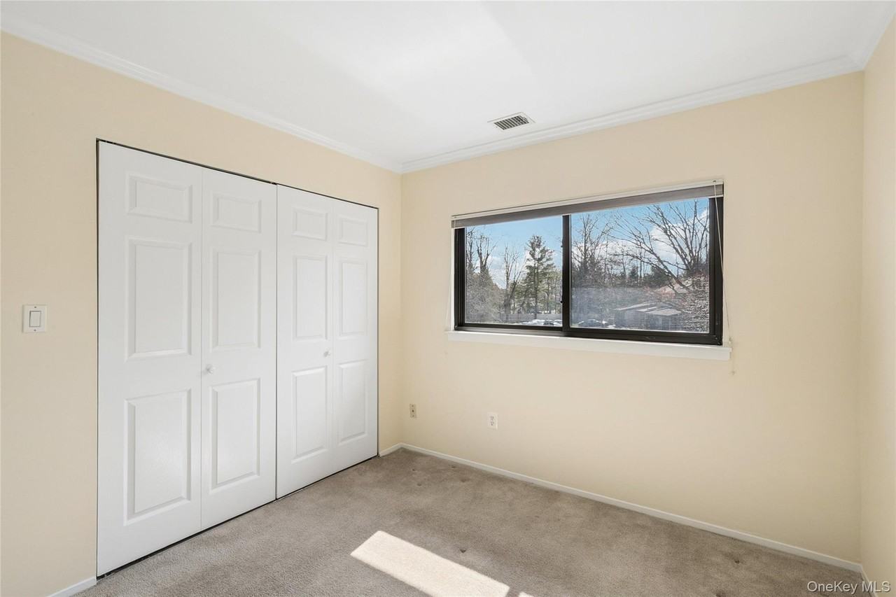 87 Northgate Cir - Photo 7 of 11