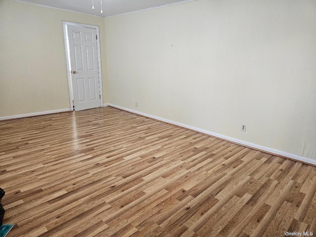 560 E Broadway - Photo 4 of 9