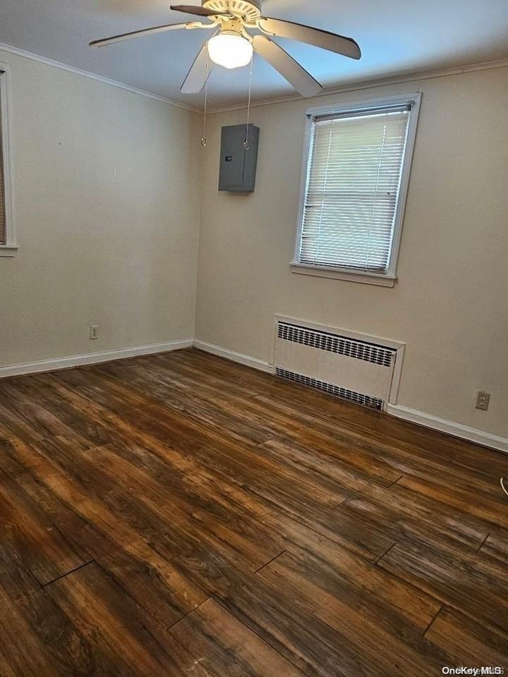 560 E Broadway - Photo 6 of 9