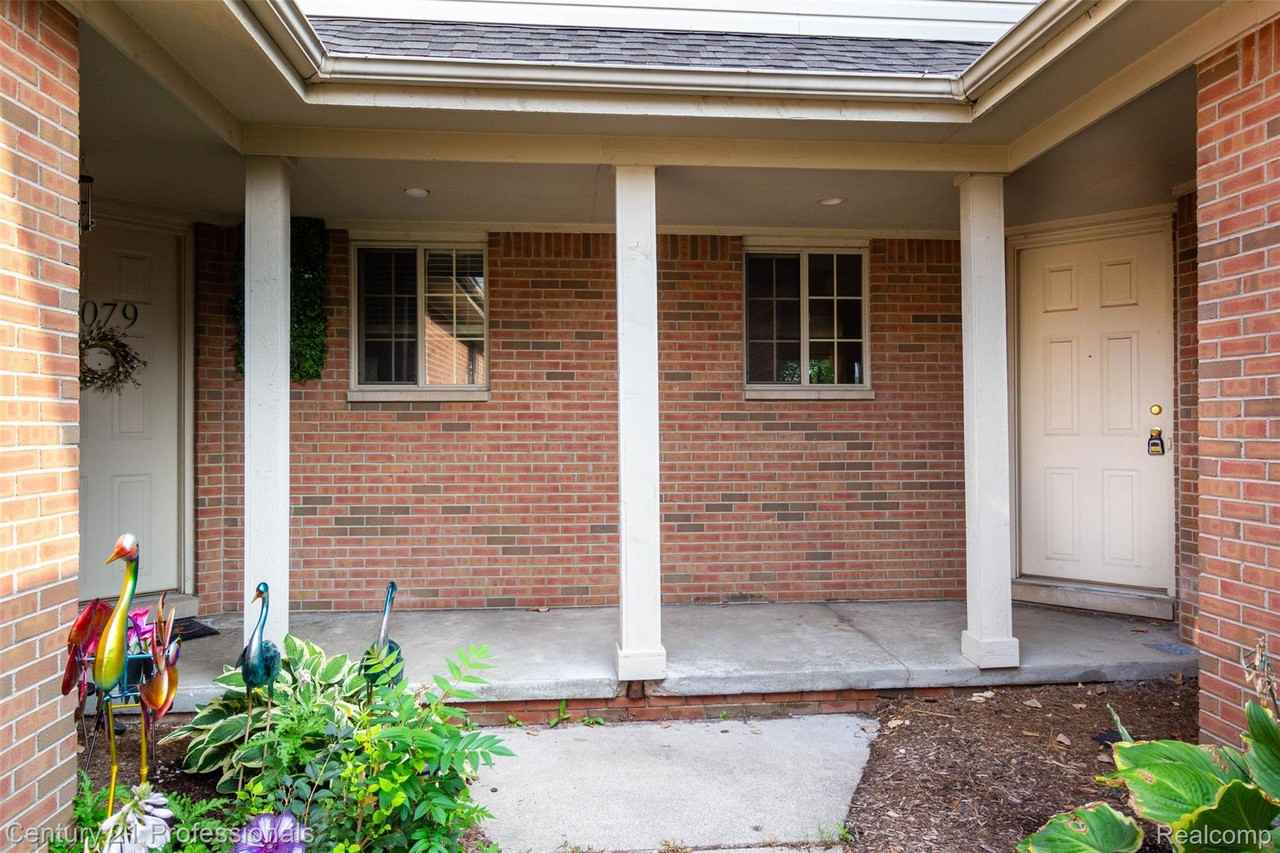 1083 Maya Court Court - Photo 3 of 37