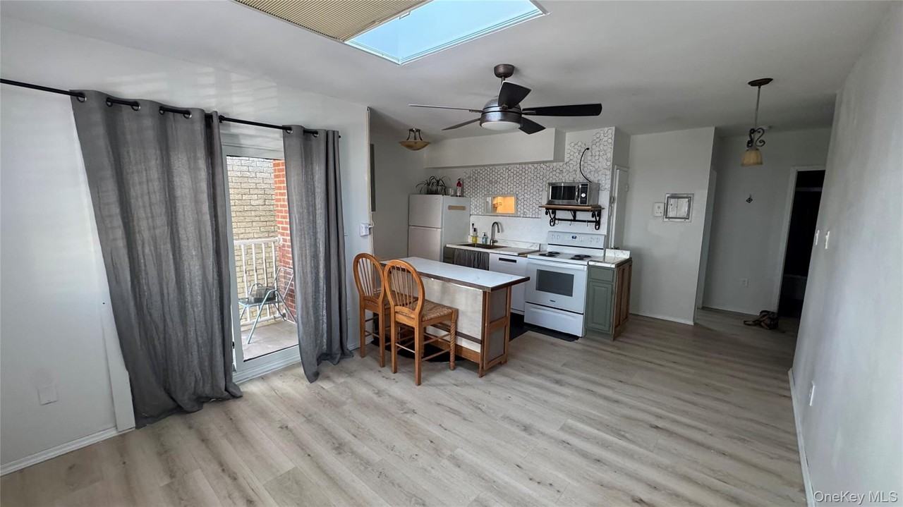 475 W Broadway ##B2 - Photo 7 of 22