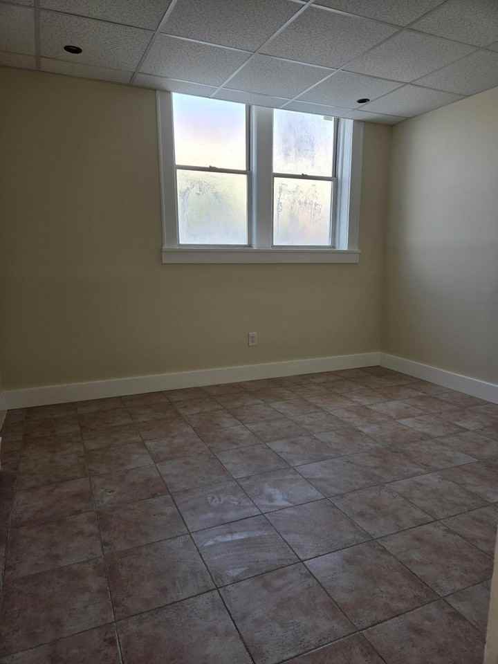436 Anderson Ave ##2 - Photo 4 of 6