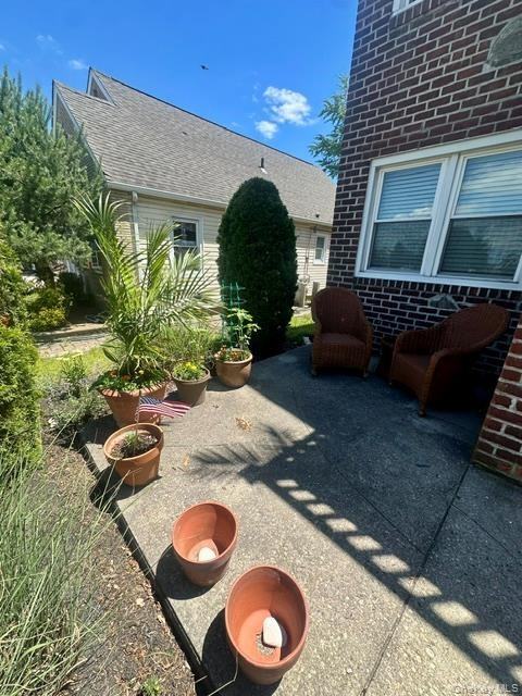538 E Park Ave ##1 - Photo 2 of 9
