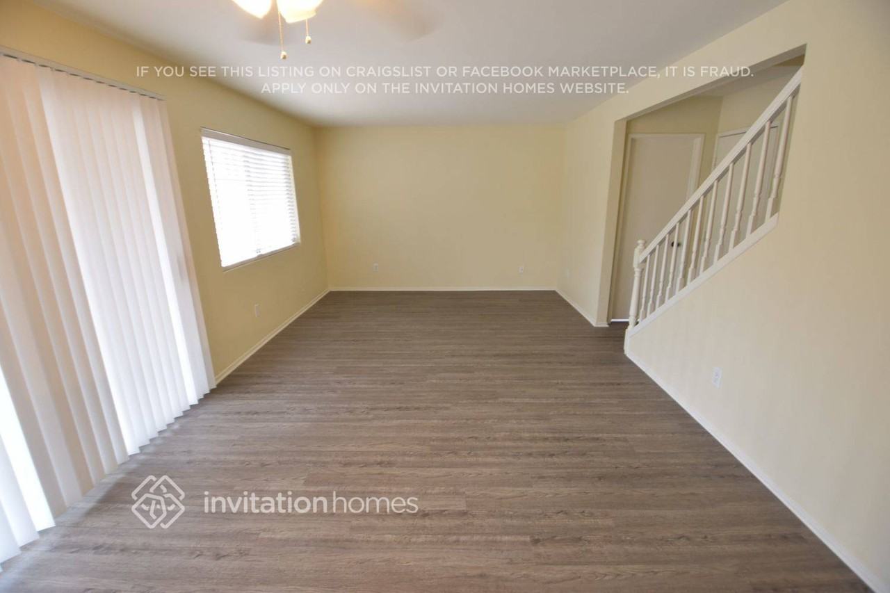 45613 Clubhouse Dr - Photo 3 of 10