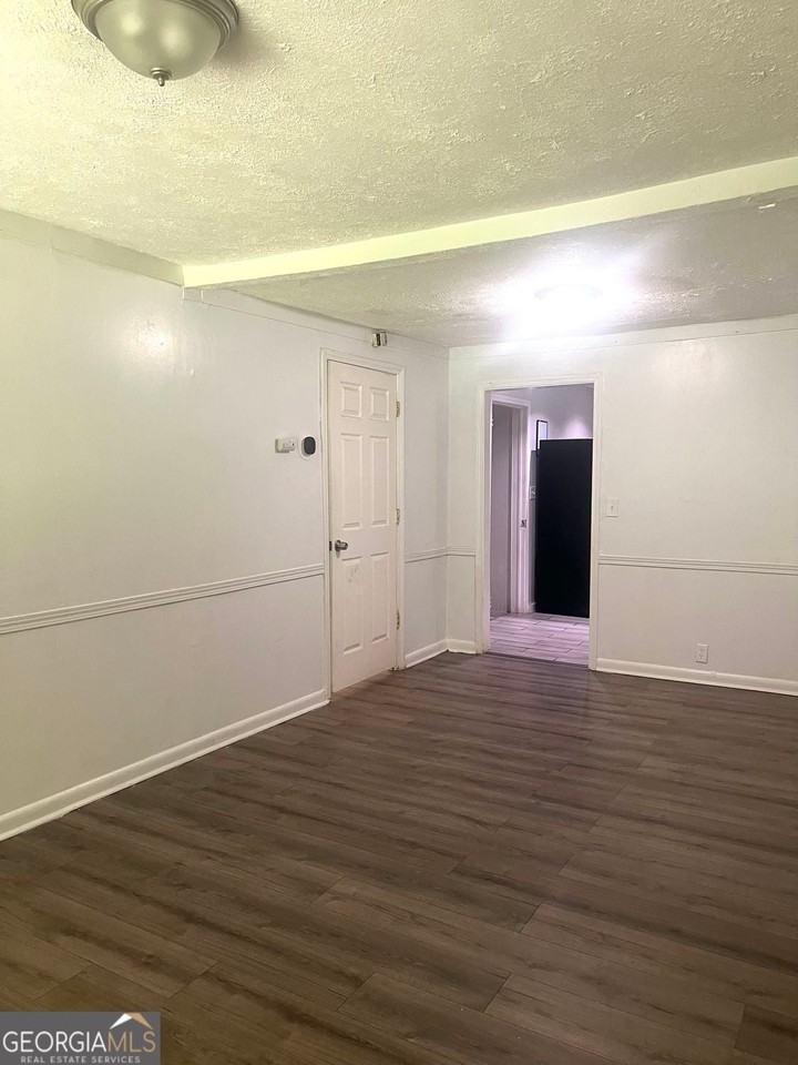 3324 Miller Rd - Photo 7 of 31