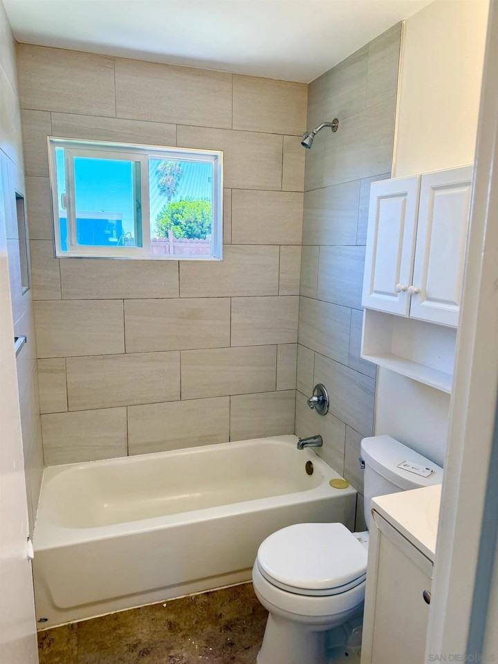 3521 Clairemont Mesa Blvd - Photo 4 of 11