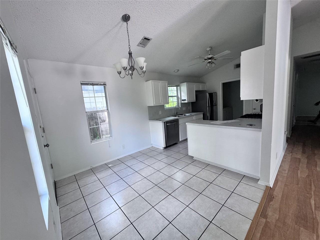 3709 Tom Green St - Photo 2 of 12