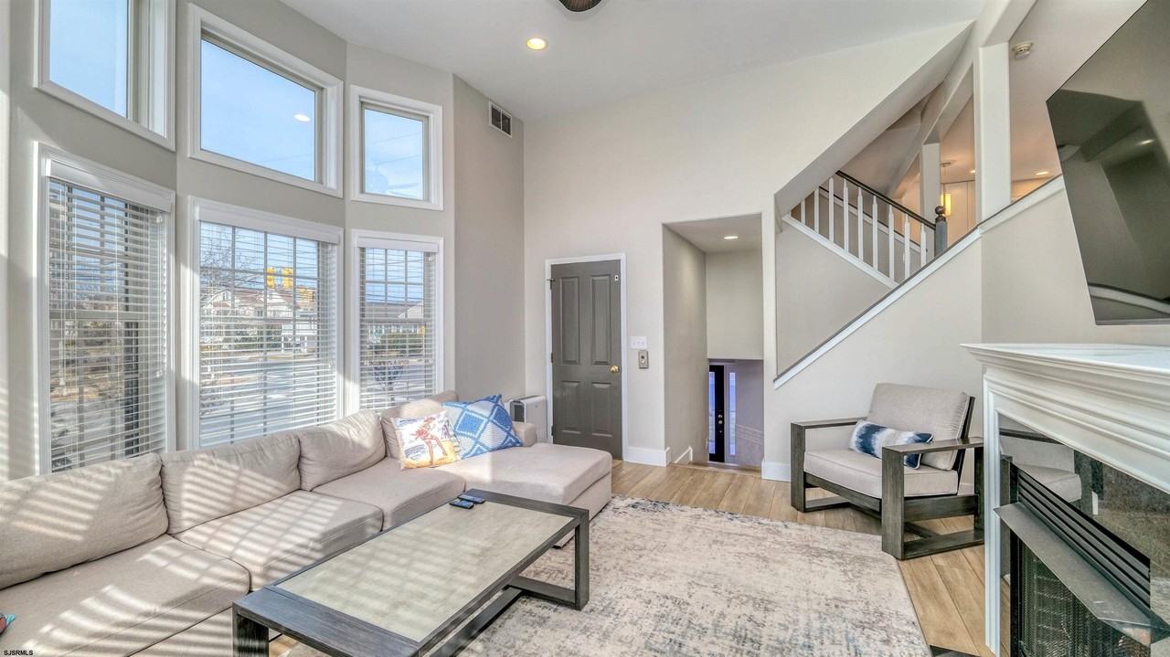 9100 Atlantic Ave #1 - Photo 3 of 38