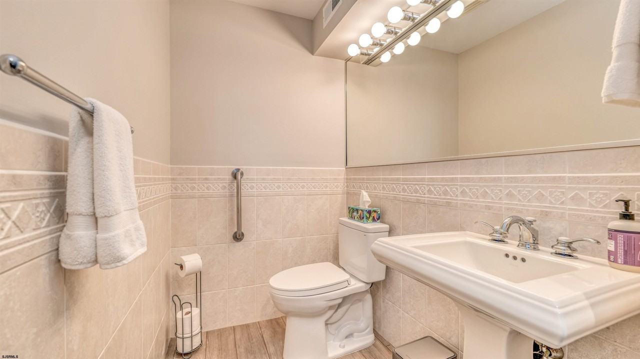 9100 Atlantic Ave #1 - Photo 4 of 38