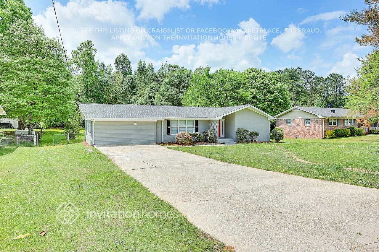 4591 Lindsey Dr - Photo 2 of 26