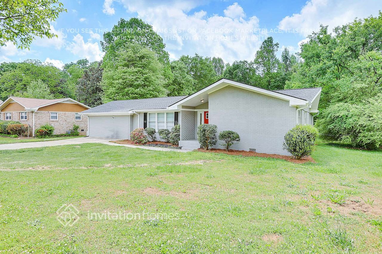 4591 Lindsey Dr - Photo 3 of 26