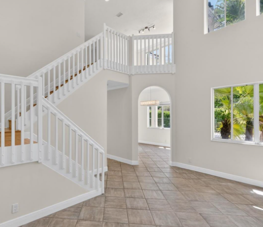 1115 Camellia Cir - Photo 3 of 8