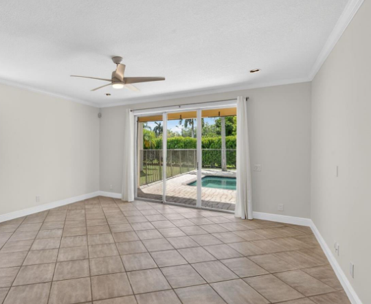 1115 Camellia Cir - Photo 6 of 8