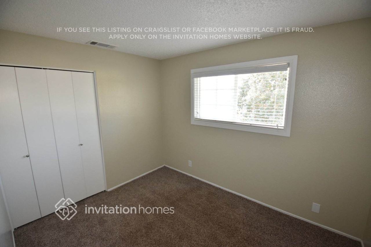 518 Woodlark Dr - Photo 7 of 12