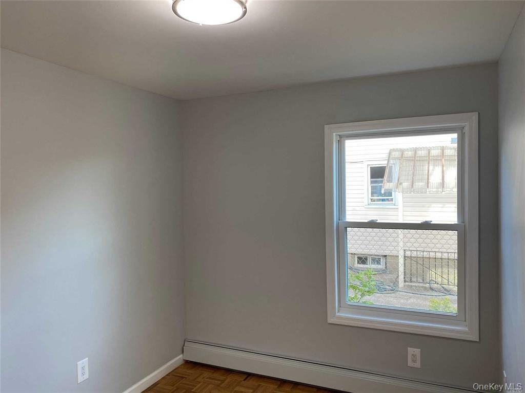 158 Rhodes Ave - Photo 2 of 6