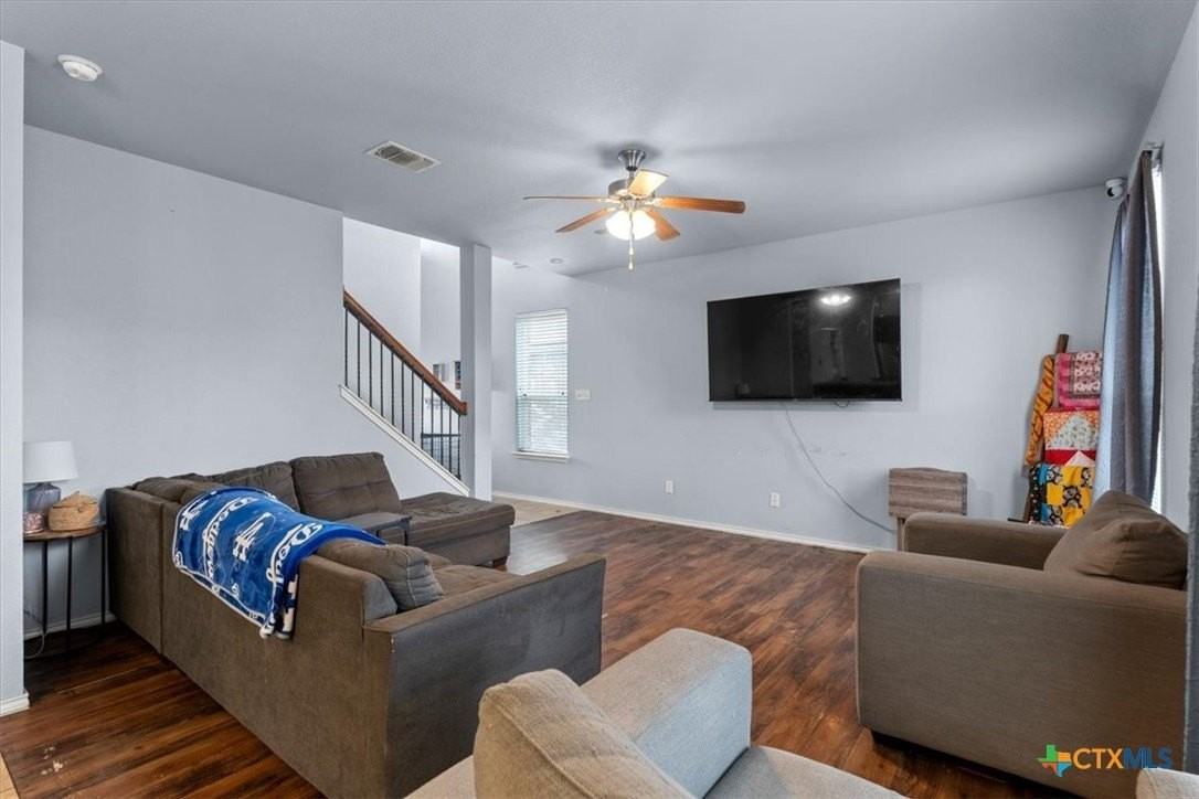 9613 Adeel Dr - Photo 6 of 34