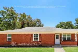 featured image of 310 E Huitt Ln