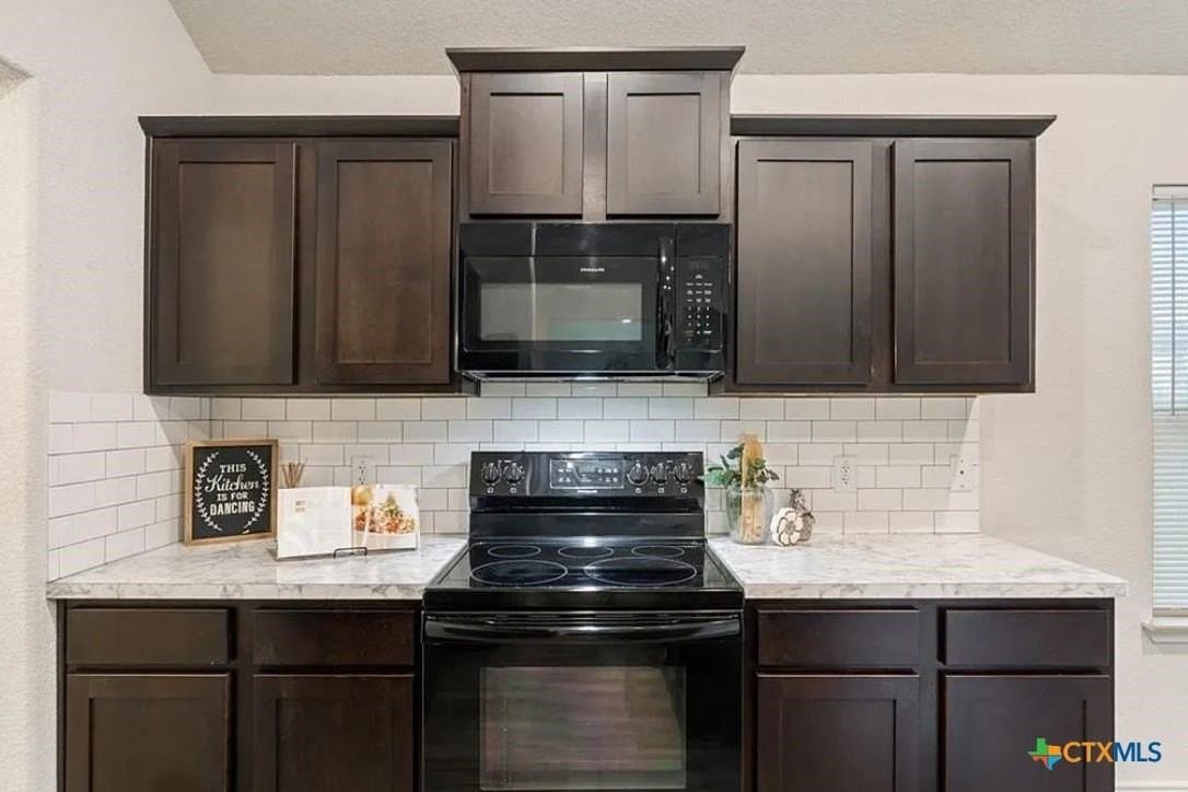 6510 Catherine Dr - Photo 3 of 12