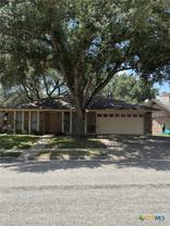 417 Ivanhoe Dr - Photo 1 of 1