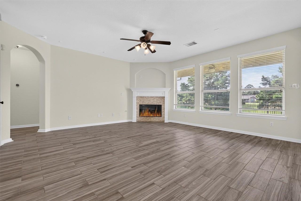 11307 Grand Creek Ln - Photo 3 of 41